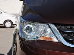 宝骏730 2014款 1.5L 手动 豪华导航ESP版 7座