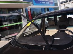 宝骏730 2014款 1.5L 手动 豪华导航ESP版 7座