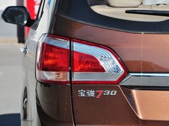 宝骏730 2014款 1.5L 手动 豪华导航ESP版 7座