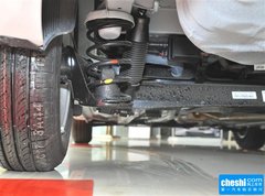起亚K2 2015款 三厢 1.4L MT GLS