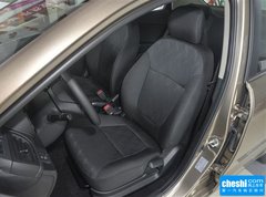 起亚K2 2015款 三厢 1.4L MT GLS