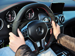 奔驰GLA级AMG 2015款 GLA 45 AMG 4MATIC 5座