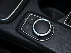 奔驰GLA级AMG 2015款 GLA 45 AMG 4MATIC 5座