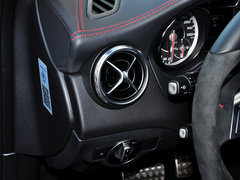 奔驰GLA级AMG 2015款 GLA 45 AMG 4MATIC 5座