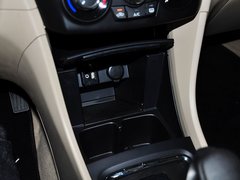 启悦 2015款 1.6L 自动 乐享型