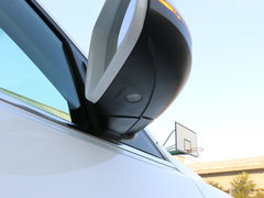 奥迪Q5 2015款 40 TFSI 舒适型 5座