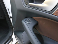 奥迪Q5 2015款 40 TFSI 舒适型 5座