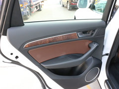 奥迪Q5 2015款 40 TFSI 舒适型 5座