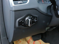 奥迪Q5 2015款 40 TFSI 舒适型 5座