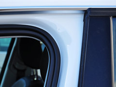 奥迪Q5 2015款 40 TFSI 舒适型 5座