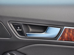 奥迪Q5 2015款 40 TFSI 舒适型 5座