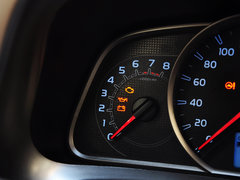 RAV4荣放 2015款 2.0L CVT 两驱都市版 5座
