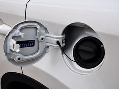 RAV4荣放 2015款 2.0L CVT 四驱风尚版 5座