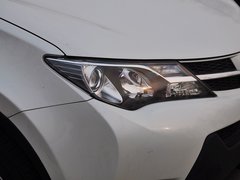 RAV4荣放 2015款 2.0L CVT 四驱新锐版 5座