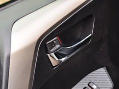 RAV4荣放 2015款 2.0L CVT 四驱新锐版 5座