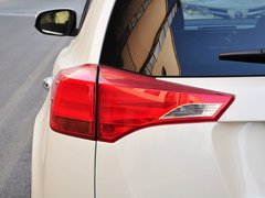 RAV4荣放 2015款 2.5L 自动 四驱尊贵版 5座