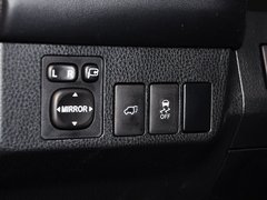 RAV4荣放 2015款 2.5L 自动 四驱尊贵版 5座