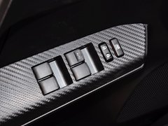 RAV4荣放 2015款 2.5L 自动 四驱尊贵版 5座