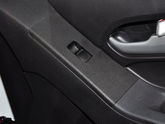 D-MAX 2015款 2.5T 自动 四驱超豪华型4JK1