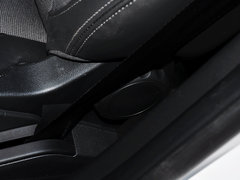观致3 2015款 都市SUV 1.6T 自动 型动派