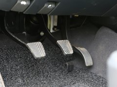 猎豹Q6 2015款 2.0T 手动 两驱版 7座