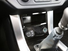 猎豹Q6 2015款 2.0T 手动 两驱版 7座