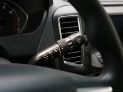 猎豹Q6 2015款 2.0T 手动 两驱版 7座