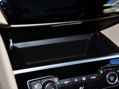 宝马2系多功能旅行车 2015款 218i 运动设计套装