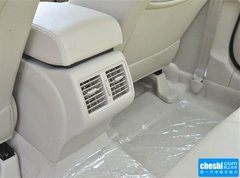 吉利EC8 2015款 2.0L 自动 尊贵型