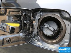 吉利EC8 2015款 2.0L 自动 尊贵型