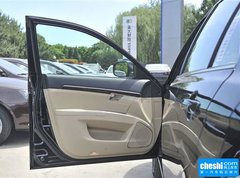 吉利EC8 2015款 2.0L 自动 尊贵型