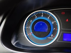 吉利EC8 2015款 2.0L 自动 精英型