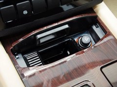 吉利EC8 2015款 2.0L 自动 精英型
