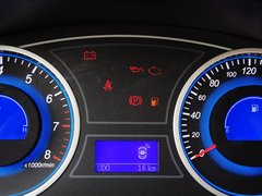 吉利EC8 2015款 2.0L 手动 精英型