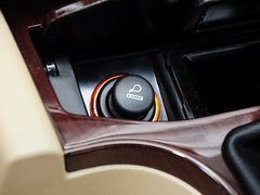 吉利EC8 2015款 2.0L 手动 精英型