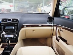 吉利EC8 2015款 2.0L 手动 精英型