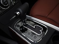 红旗H7 2015款 1.8T 自动 豪华型