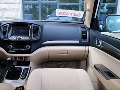 萨瓦纳 2015款 2.8T 四驱柴油豪华版 5座