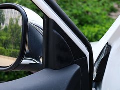 萨瓦纳 2015款 2.8T 四驱柴油豪华版 5座