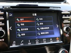 楼兰 2015款 2.5 XV四驱混动旗舰版