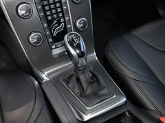 沃尔沃V40 2016款 2.0T T4 智雅版