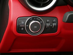Giulia朱丽叶 2017款 2.0T 200HP 豪华版