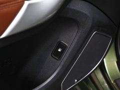 哈弗H9 2017款 2.0T 汽油四驱舒适型 7座