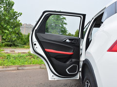 中华V3 2017款 1.5T 自动旗舰型