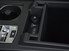 发现 2018款 5.0 V8 SVX 