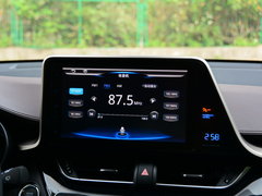 丰田C-HR 2018款 2.0L 旗舰天窗版 国VI
