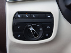英菲尼迪QX50 2018款 2.0T 四驱旗舰版