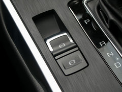 魏牌 VV5 2019款 升级款 2.0T 两驱超豪型 国V