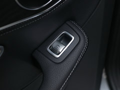 奔驰C级 2019款 C 260 L 运动版