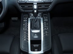 Macan 2020款 Macan Turbo 2.9T